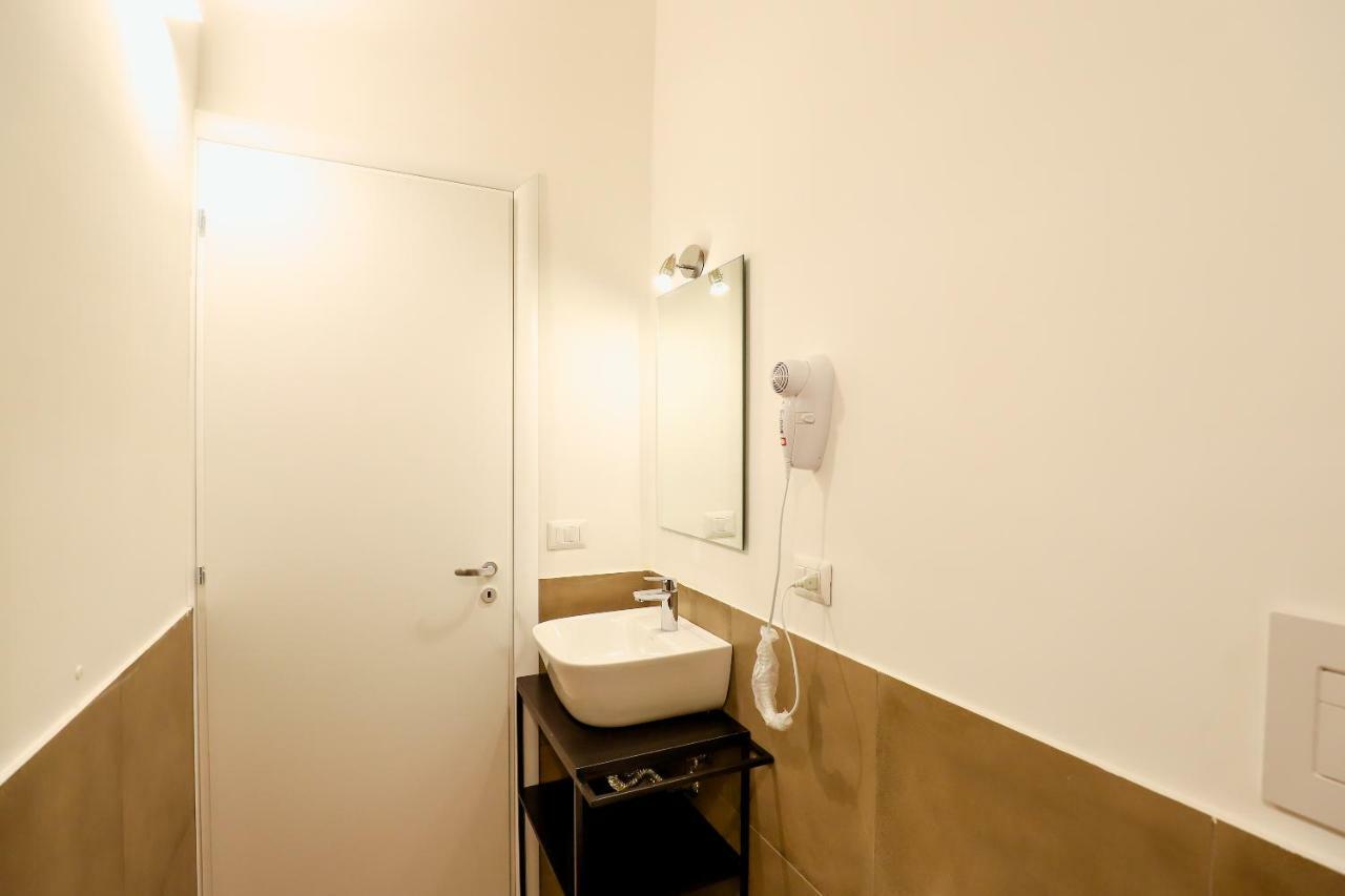 A I R Sant'Anna Bed & Breakfast เนเปิลส์ ภายนอก รูปภาพ