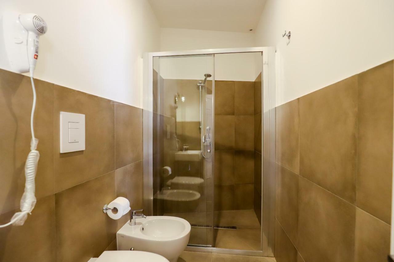 A I R Sant'Anna Bed & Breakfast เนเปิลส์ ภายนอก รูปภาพ
