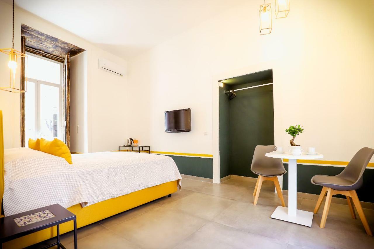 A I R Sant'Anna Bed & Breakfast เนเปิลส์ ภายนอก รูปภาพ
