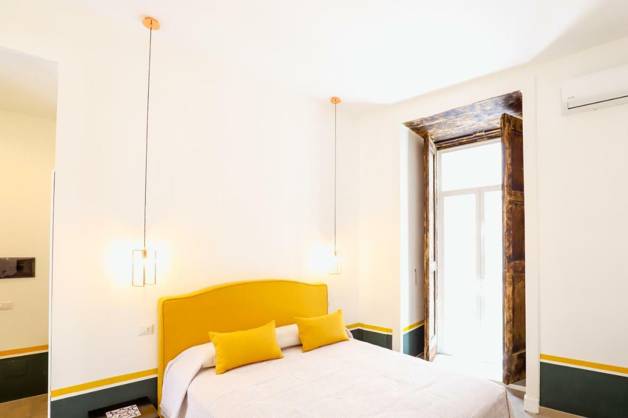 A I R Sant'Anna Bed & Breakfast เนเปิลส์ ภายนอก รูปภาพ