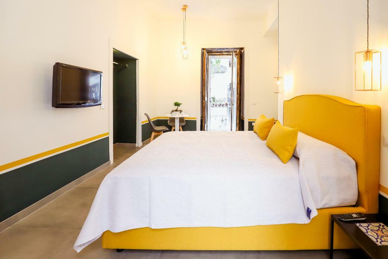 A I R Sant'Anna Bed & Breakfast เนเปิลส์ ภายนอก รูปภาพ
