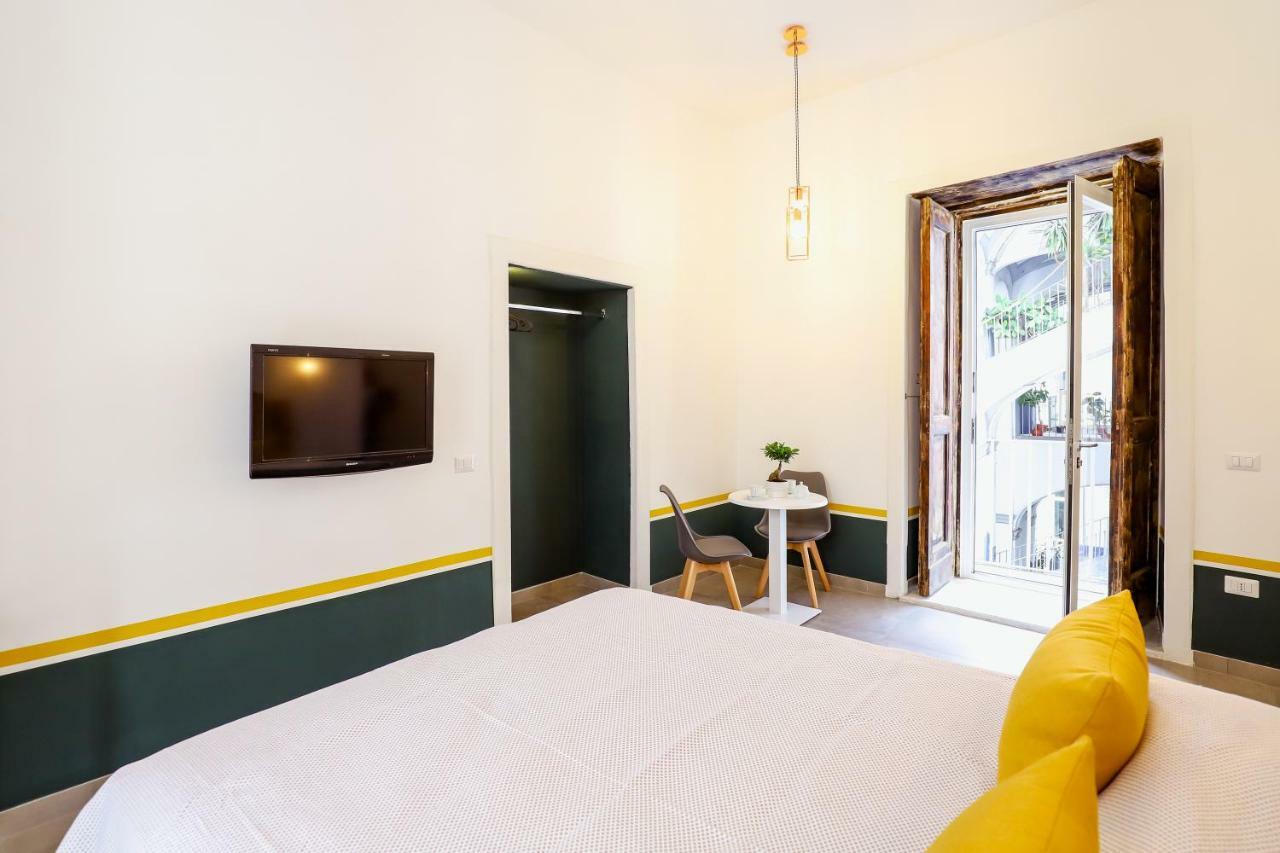 A I R Sant'Anna Bed & Breakfast เนเปิลส์ ภายนอก รูปภาพ