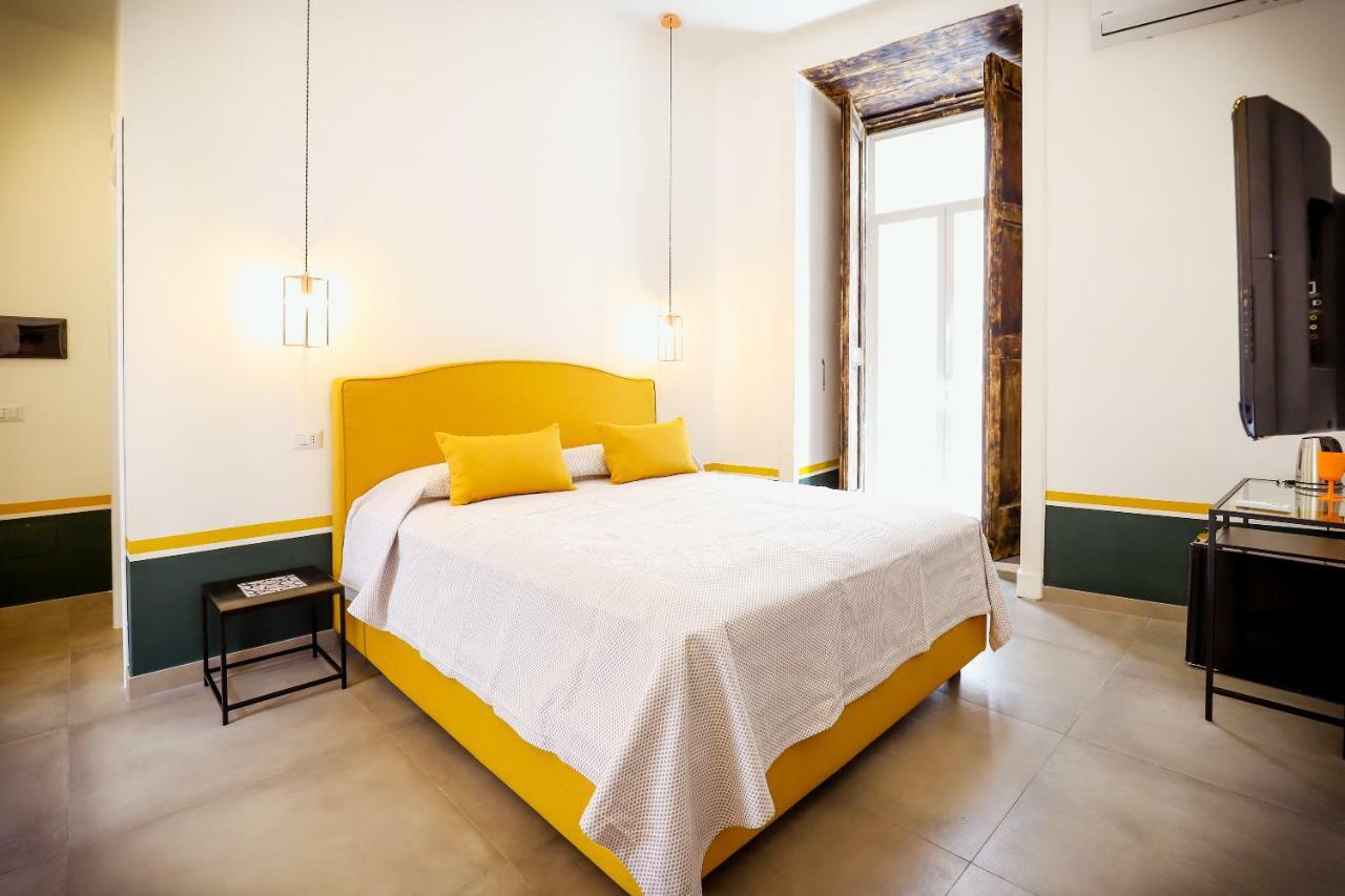 A I R Sant'Anna Bed & Breakfast เนเปิลส์ ภายนอก รูปภาพ